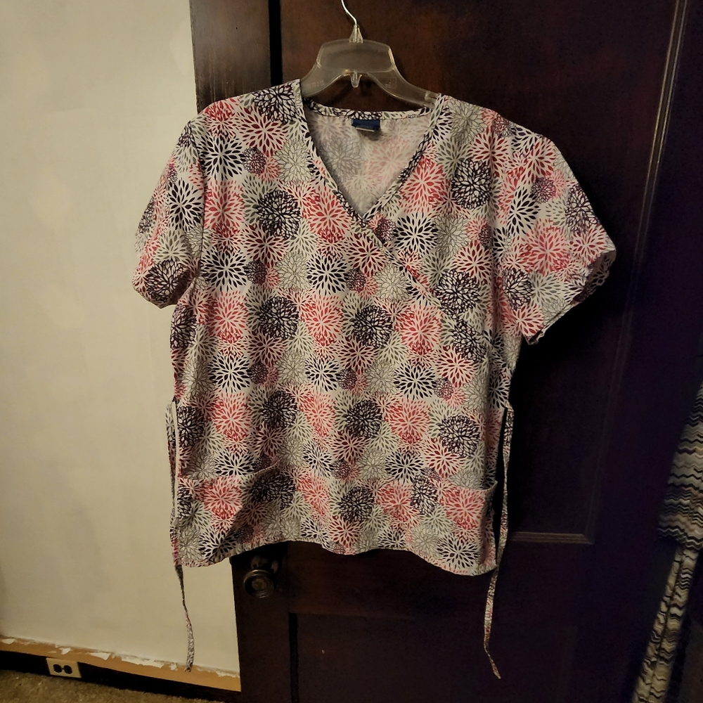 Scrub top